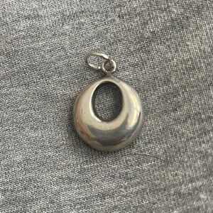 Elegant modernist Sterling Silver Pendant